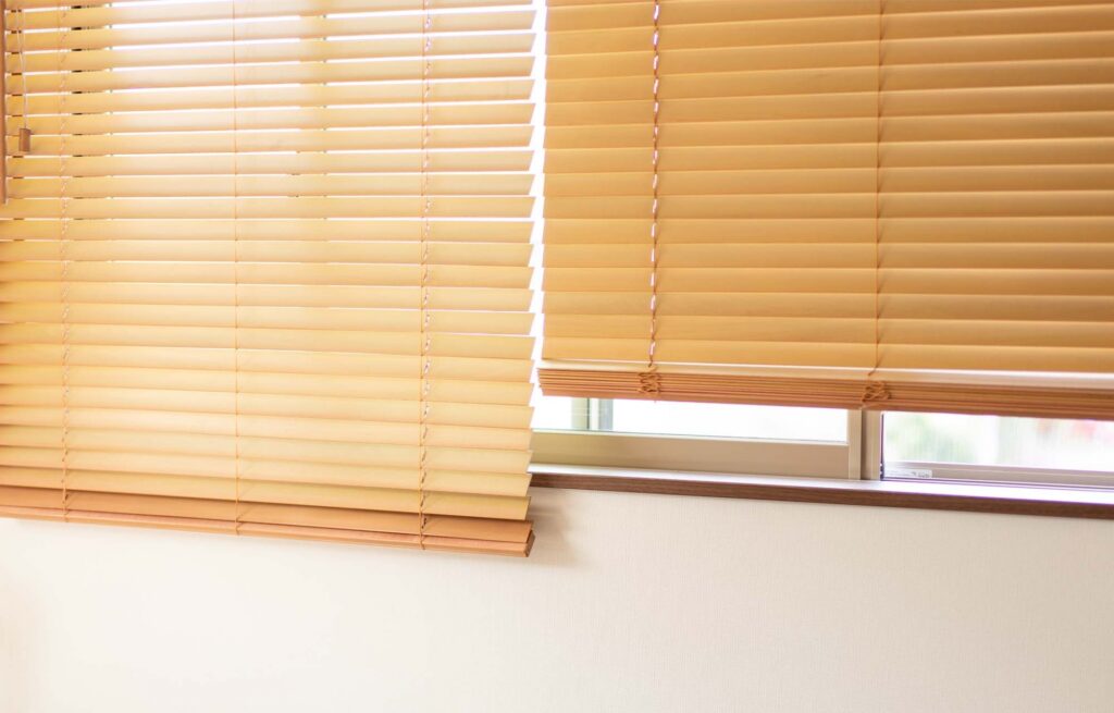 5.強い直射日光が部屋に入り込んでいない? ☀️