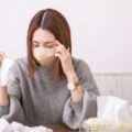 花粉症が「家の中の方がひどい」と感じる原因と今すぐできる対策リスト🤧
