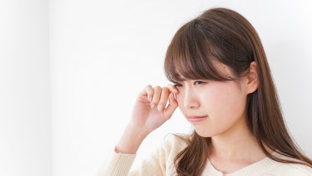 外に出ていないのに…家の中でも花粉症で目がかゆい原因とすぐできる対策 🏠✨